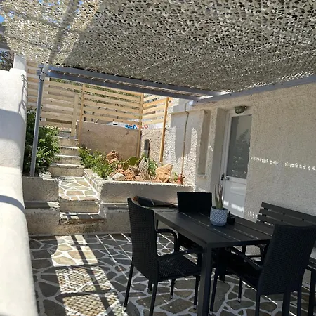 Syra Nest Private Beach Liaropá